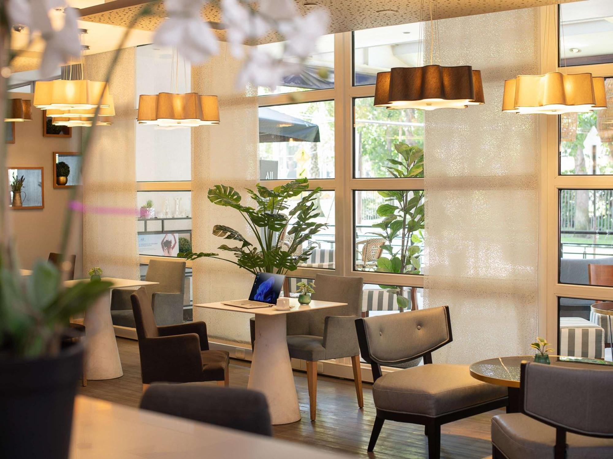 Novotel Santiago Vitacura Экстерьер фото
