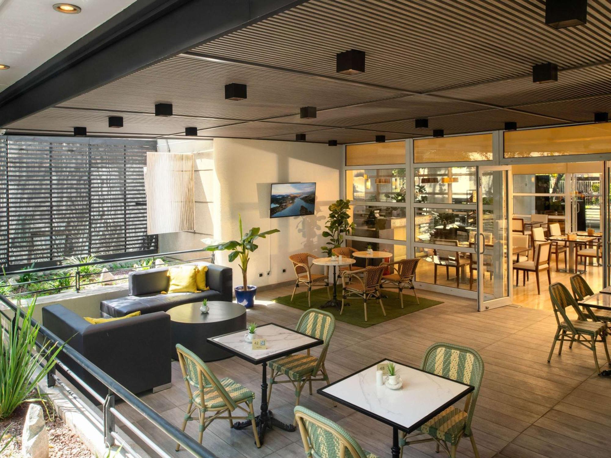 Novotel Santiago Vitacura Экстерьер фото