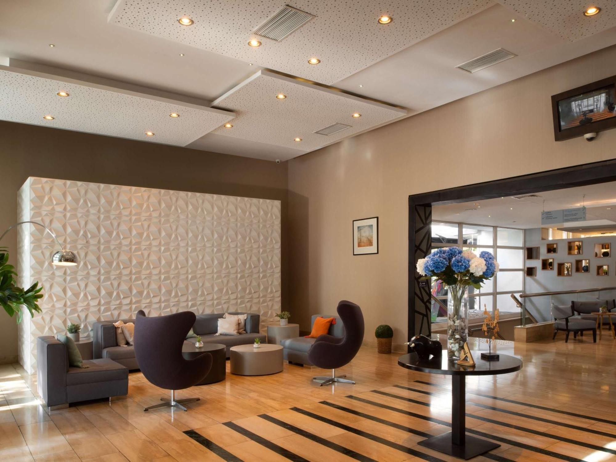 Novotel Santiago Vitacura Экстерьер фото