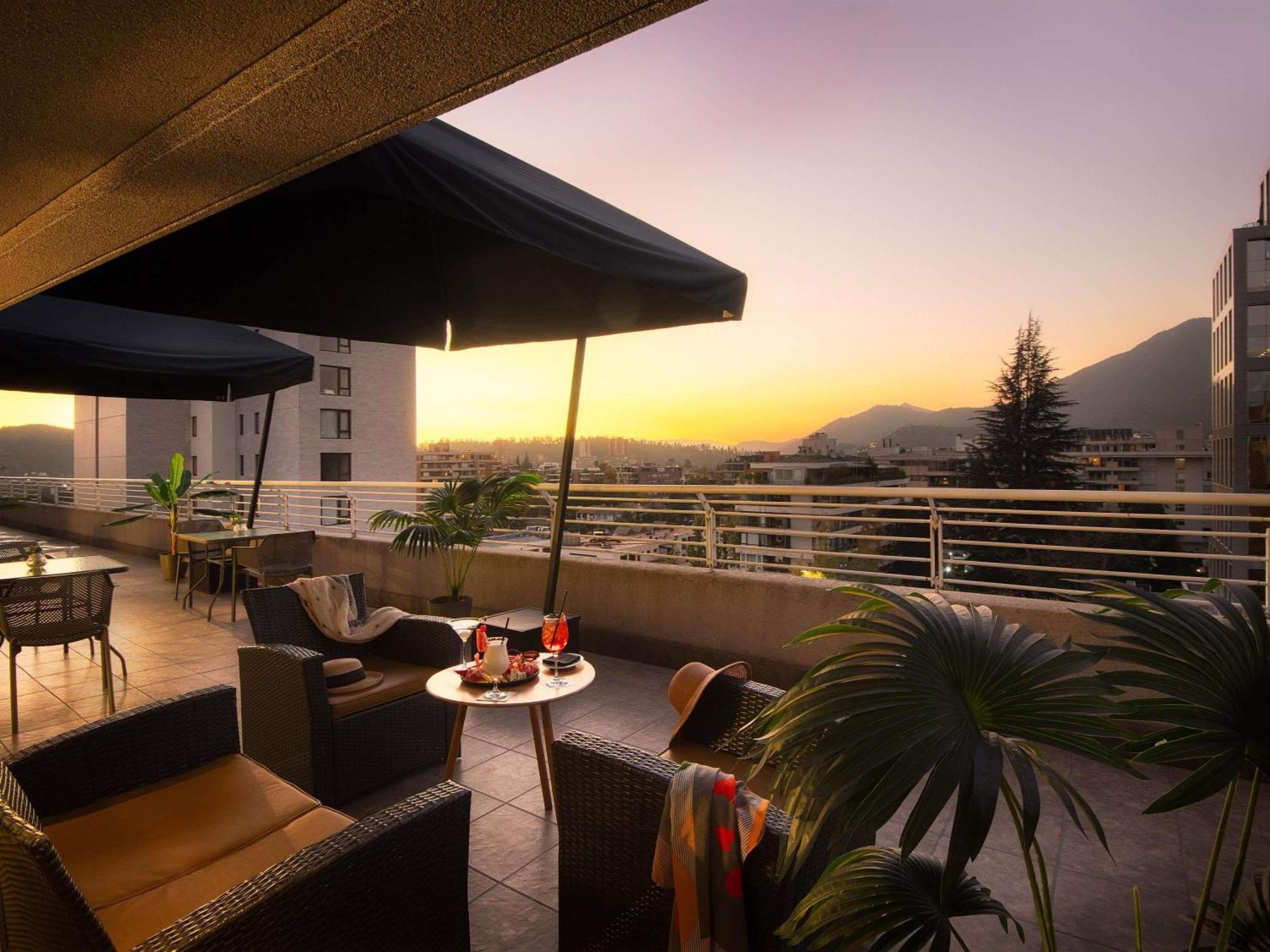 Novotel Santiago Vitacura Экстерьер фото