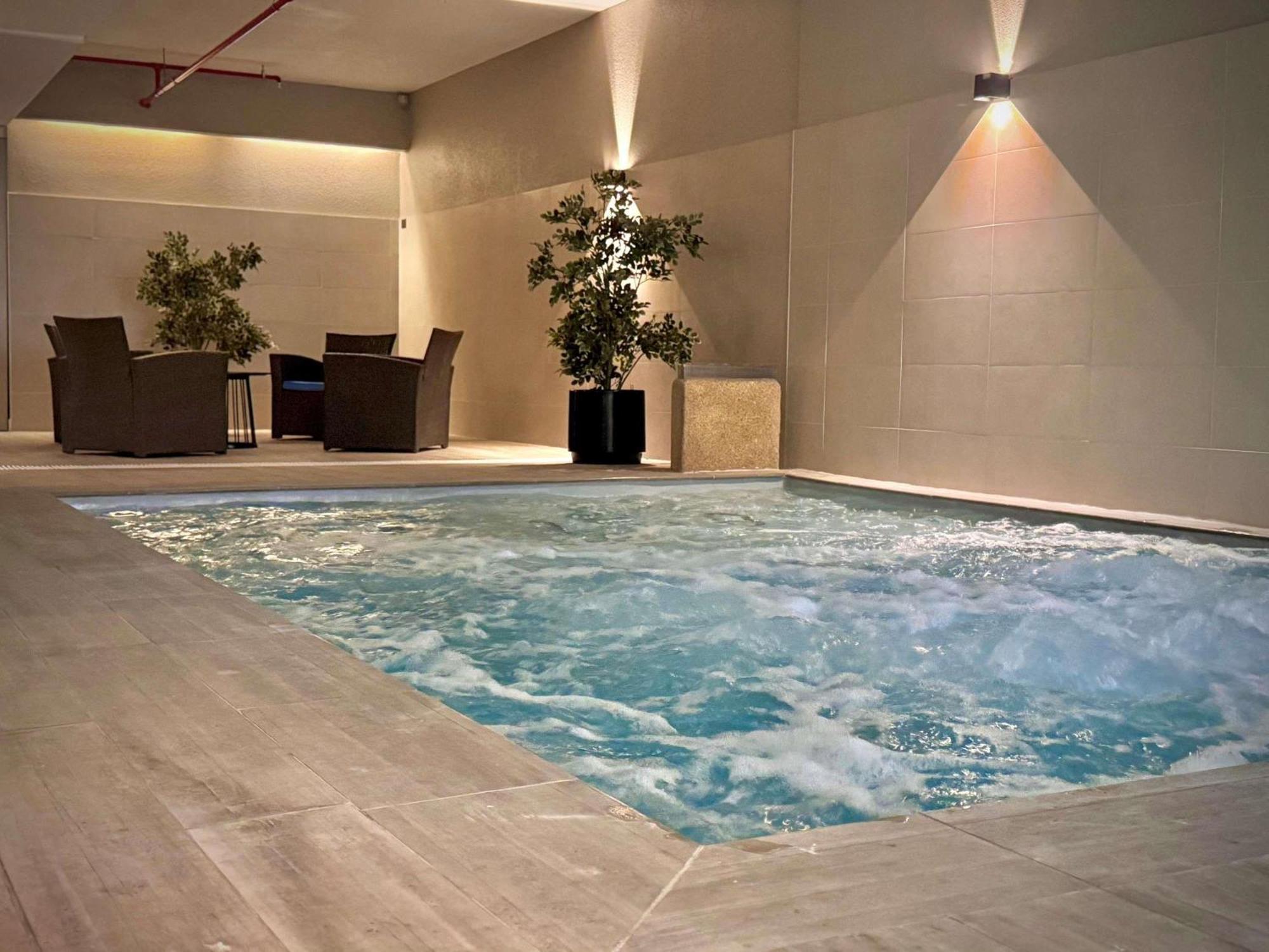 Novotel Santiago Vitacura Экстерьер фото