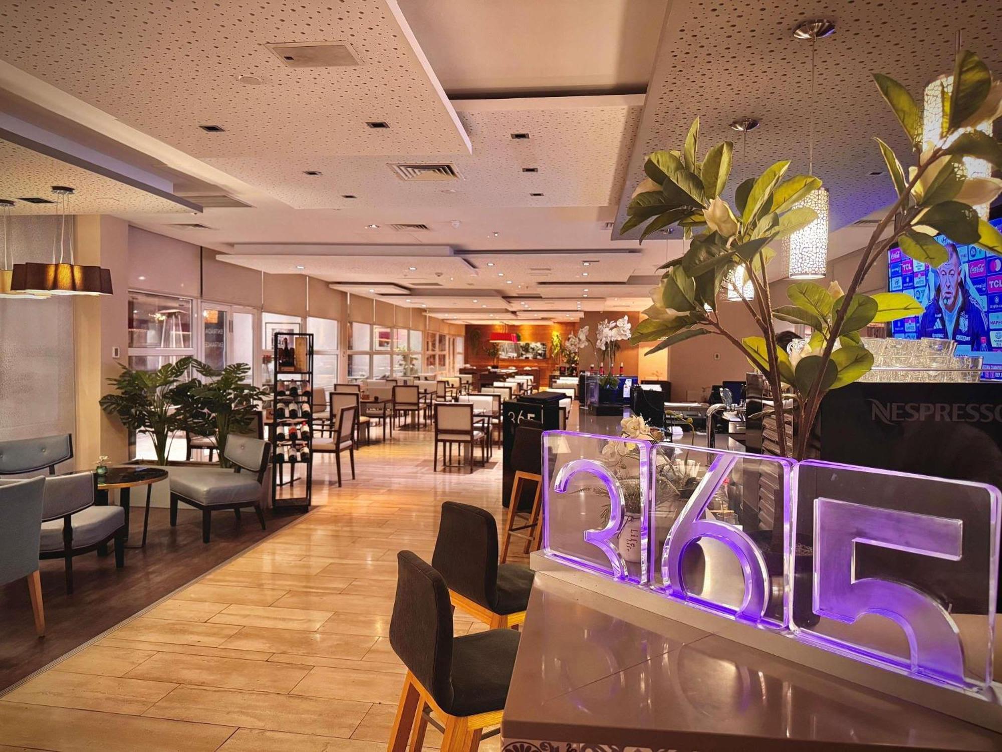 Novotel Santiago Vitacura Экстерьер фото